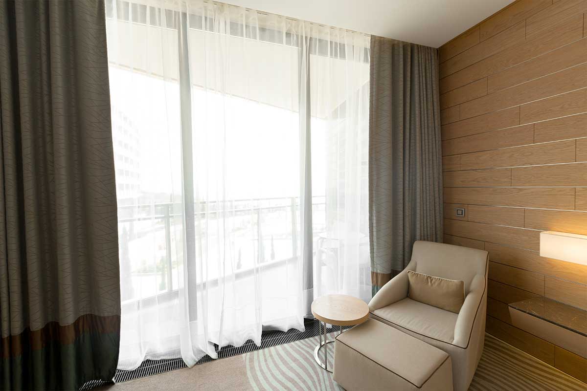 cortinas-clasicas-de-calidad-barcelona-nsoumb